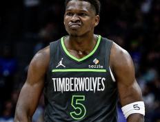 中国竞彩网-安东尼·爱德华兹暴力隔扣(安东尼爱德华兹打什么位置)