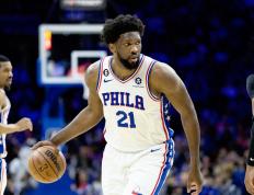 竞彩足球-乔爾(ěr)·恩比德脚步技巧(恩比德歐(ōu)洲步晃晕小乔丹)