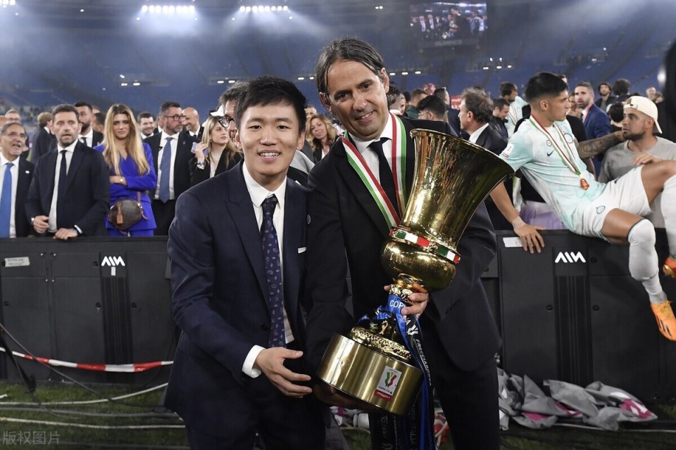 竞猜首页-AC米(mǐ)兰中国行(ac米(mǐ)兰在中国的球迷多吗)