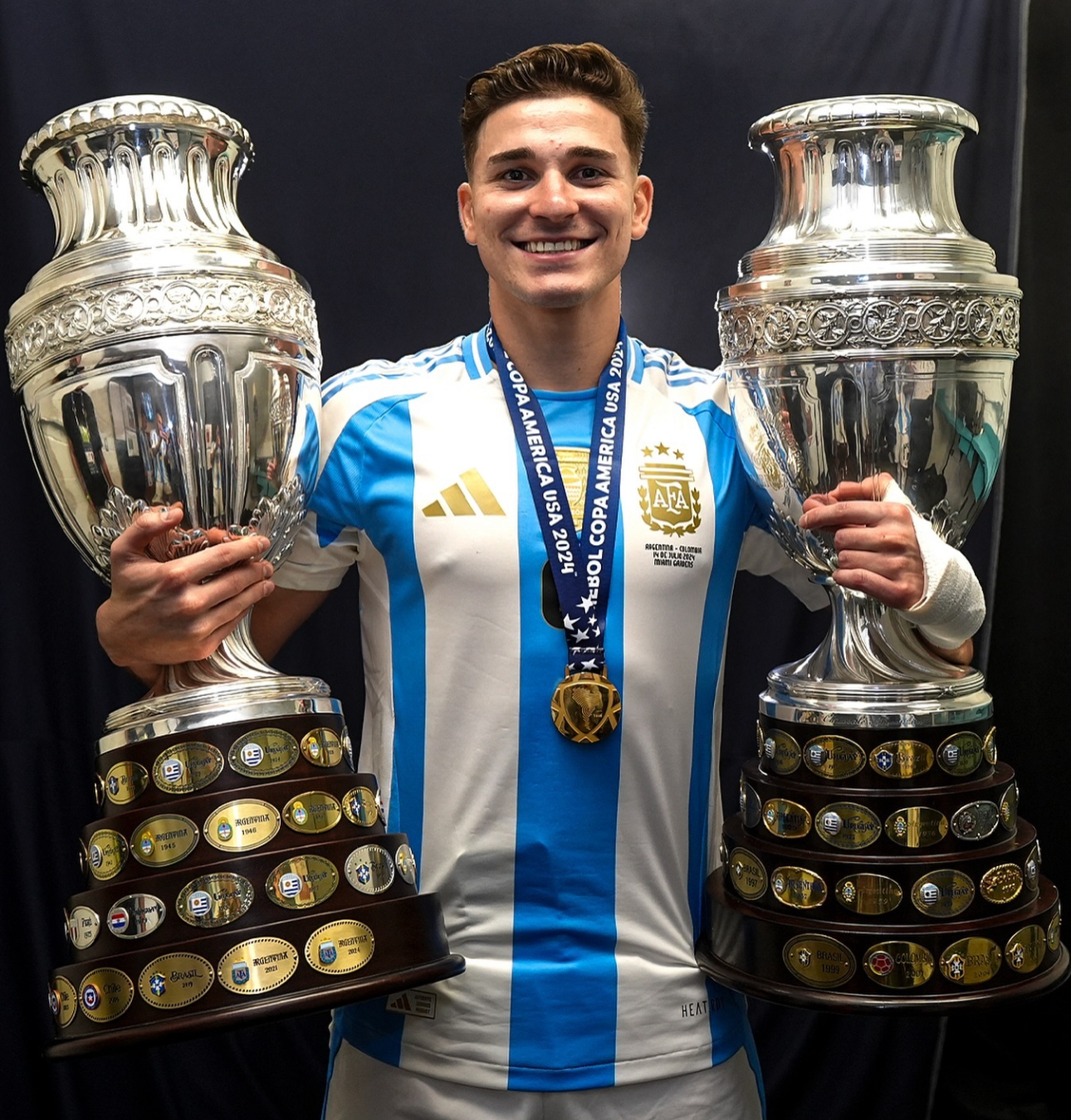 竞彩足球-阿尔瓦雷斯个人(rén)资料(阿尔瓦雷斯的最新对手)